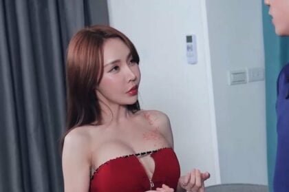 Khi gặp em gái chân dài quyến rũ lần đầu tiên, anh đã khiến cô ấy thỏa mãn tột độ.